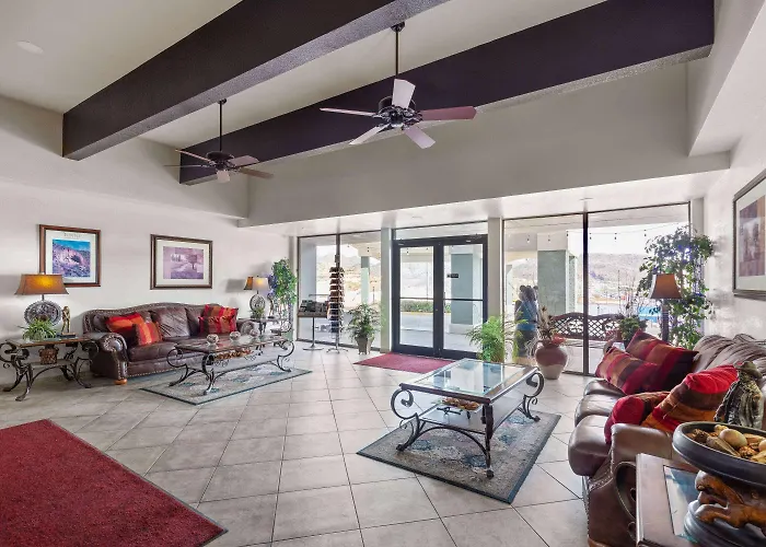 Travelodge By Wyndham Az Motel 2*