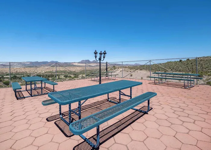 Travelodge By Wyndham Az 2* Globe