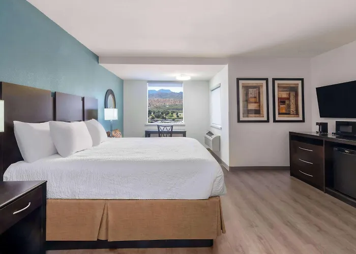 Travelodge By Wyndham Az 2*